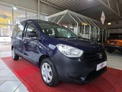 Blau Gebraucht 2015 Dacia Dokker Ambiance Van / Kleinbus | 6.800 € (Fairer Preis)