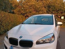 Weiß Gebraucht 2017 BMW 216 Advantage Kombi | 12.700 € (Fairer Preis)