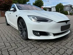 Weiß Gebraucht 2017 Tesla Model S Limousine | 25.900 € (Fairer Preis)