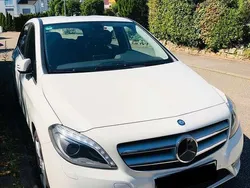 Weiß Gebraucht 2012 Mercedes B200 Van / Kleinbus | 17.250 € (Teuer)