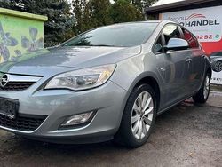Silbersee/perl silber (m2) Gebraucht 2012 Opel Astra Kleinwagen | 5.999 € (Fairer Preis)