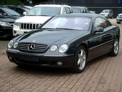 Schwarz metallic Gebraucht 2001 Mercedes CL500 Coupé | 20.900 €