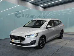 Silber Gebraucht 2023 Ford Focus Titanium Kombi | 20.400 € (Guter Preis)