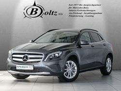 Grau Gebraucht 2016 Mercedes GLA200 Style SUV | 17.999 € (Fairer Preis)