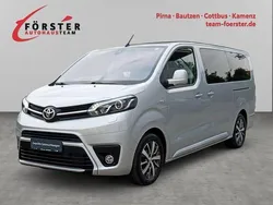 Silber Gebraucht 2017 Toyota Proace Verso Kombi | 30.940 € (Fairer Preis)