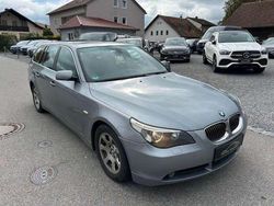 Grau Gebraucht 2016 BMW 523 Kombi | 2.490 €