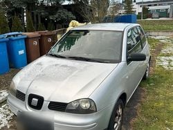 Grau Gebraucht 2004 Seat Arosa Kleinwagen | 1.000 € (Fairer Preis)