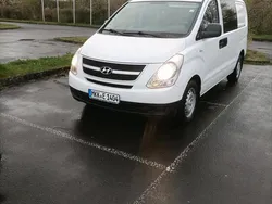 Weiß Gebraucht 2012 Hyundai H-1 Van / Kleinbus | 5.850 € (Teuer)