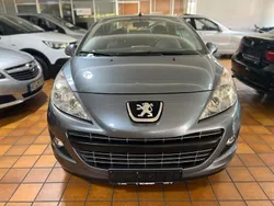 Grau Gebraucht 2010 Peugeot 207 CC Premium Cabrio | 2.990 € (Guter Preis)