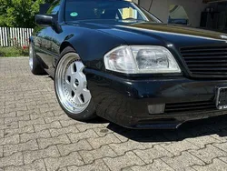 Schwarz Gebraucht 1991 Mercedes SL300 Cabrio | 12.499 €