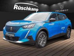 Blau Gebraucht 2022 Peugeot e-2008 Active SUV | 17.480 € (Guter Preis)