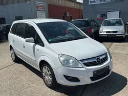 Weiß Gebraucht 2009 Opel Zafira Edition Van / Kleinbus | 3.950 € (Fairer Preis)