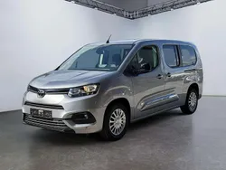 Silber atomic metallic Gebraucht 2025 Toyota Proace Verso City Kombi | 29.580 € (Fairer Preis)