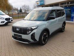 Grün Gebraucht 2025 Ford Tourneo Courier Active Van / Kleinbus | 26.585 € (Fairer Preis)