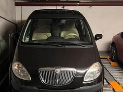 Braun Gebraucht 2006 Lancia Musa Van / Kleinbus | 800 € (Superpreis)