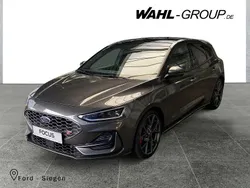 Grau Gebraucht 2022 Ford Focus ST Limousine | 29.900 € (Fairer Preis)