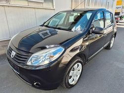 Schwarz Gebraucht 2010 Dacia Sandero Kleinwagen | 1.990 € (Fairer Preis)