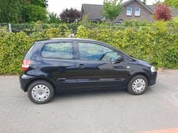 Schwarz Gebraucht 2009 VW Fox Kleinwagen | 4.850 €