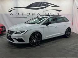 Weiß Gebraucht 2018 Seat Leon ST 4Drive Kombi | 29.990 € (Teuer)