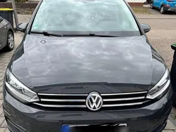 Grau Gebraucht 2016 VW Touran Van / Kleinbus | 16.200 € (Etwas zu teuer)