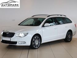 Weiß Gebraucht 2012 Skoda Superb Family Kombi | 6.990 € (Fairer Preis)