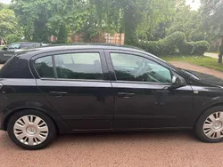 Schwarz Gebraucht 2007 Opel Astra Kleinwagen | 1.500 € (Guter Preis)