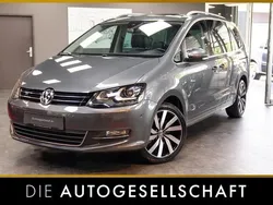 Indiumgrau metallic Gebraucht 2017 VW Sharan Highline Van / Kleinbus | 28.990 € (Etwas zu teuer)