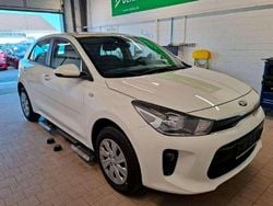 Weiß Gebraucht 2020 Kia Rio Edition 7 Limousine | 9.999 € (Guter Preis)