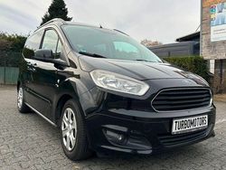 Schwarz Gebraucht 2016 Ford Tourneo Courier Trend Van / Kleinbus | 7.800 € (Fairer Preis)