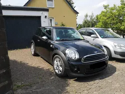 Schwarz Gebraucht 2011 Mini ONE Kleinwagen | 4.499 € (Etwas zu teuer)