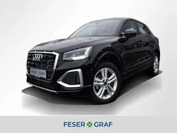 Brillantschwarz Gebraucht 2024 Audi Q2 Advanced SUV | 26.350 € (Guter Preis)