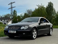 Schwarz Gebraucht 2005 Mercedes 320 Limousine | 4.800 €
