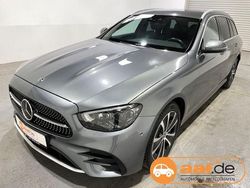 Grau Gebraucht 2021 Mercedes E300 AMG line Kombi | 34.750 € (Fairer Preis)