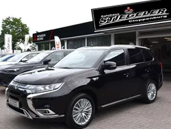 Rubinschwarz Gebraucht 2021 Mitsubishi Outlander P-HEV Plus SUV | 23.890 € (Fairer Preis)