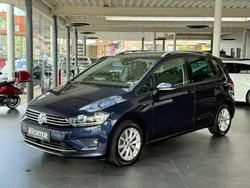 Blau Gebraucht 2016 VW Golf Sportsvan LOUNGE Van / Kleinbus | 13.950 € (Guter Preis)