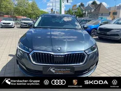 Grau Gebraucht 2021 Skoda Octavia Ambition Kombi | 15.980 € (Guter Preis)