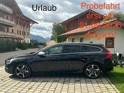 Schwarz Gebraucht 2016 Volvo V60 R-Design Momentum Kombi | 10.800 € (Guter Preis)
