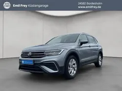 Silber Gebraucht 2024 VW Tiguan Allspace Life SUV | 32.680 € (Superpreis)