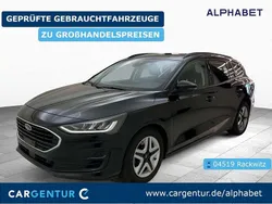 Agate black Gebraucht 2022 Ford Focus Cool & Connect Kombi | 14.707 € (Superpreis)