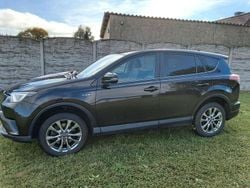 Braun Gebraucht 2016 Toyota RAV4 Executive SUV | 21.990 € (Etwas zu teuer)