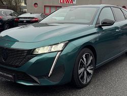 Blau Gebraucht 2022 Peugeot 308 SW Allure Kombi | 15.990 €