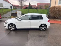 Weiß Gebraucht 2018 VW e-Golf Kleinwagen | 14.000 € (Fairer Preis)
