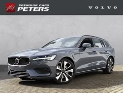 Grau Gebraucht 2023 Volvo V60 Core Kombi | 40.900 € (Fairer Preis)