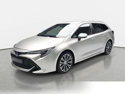Metallic Gebraucht 2019 Toyota Corolla Club | 20.960 € (Teuer)