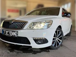 Weiß Gebraucht 2012 Skoda Octavia RS Kombi | 9.850 € (Guter Preis)