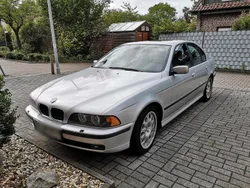 BMW 528