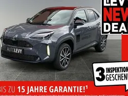 Grau Gebraucht 2025 Toyota Yaris Cross Sport SUV | 39.100 €