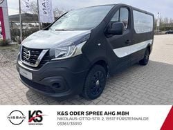 Weiss Gebraucht 2019 Nissan NV300 Van | 12.990 €