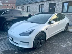 Weiß Gebraucht 2021 Tesla Model 3 Long Range AWD Limousine | 29.500 € (Fairer Preis)