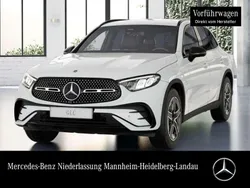 Weiß Gebraucht 2025 Mercedes GLC200 AMG SUV | 55.980 € (Fairer Preis)